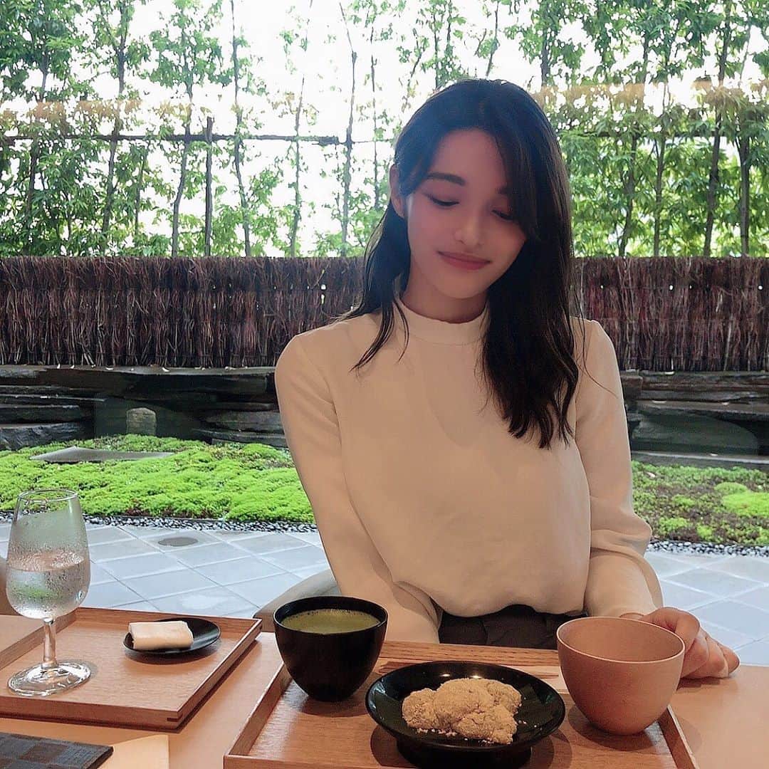 未来蕗のインスタグラム：「ㅤ ずーっと行きたかった金田中へ🍡 和菓子好きにはたまらんかった〜💚  #未来蕗グルメ #茶酒金田中  #わらびもち」