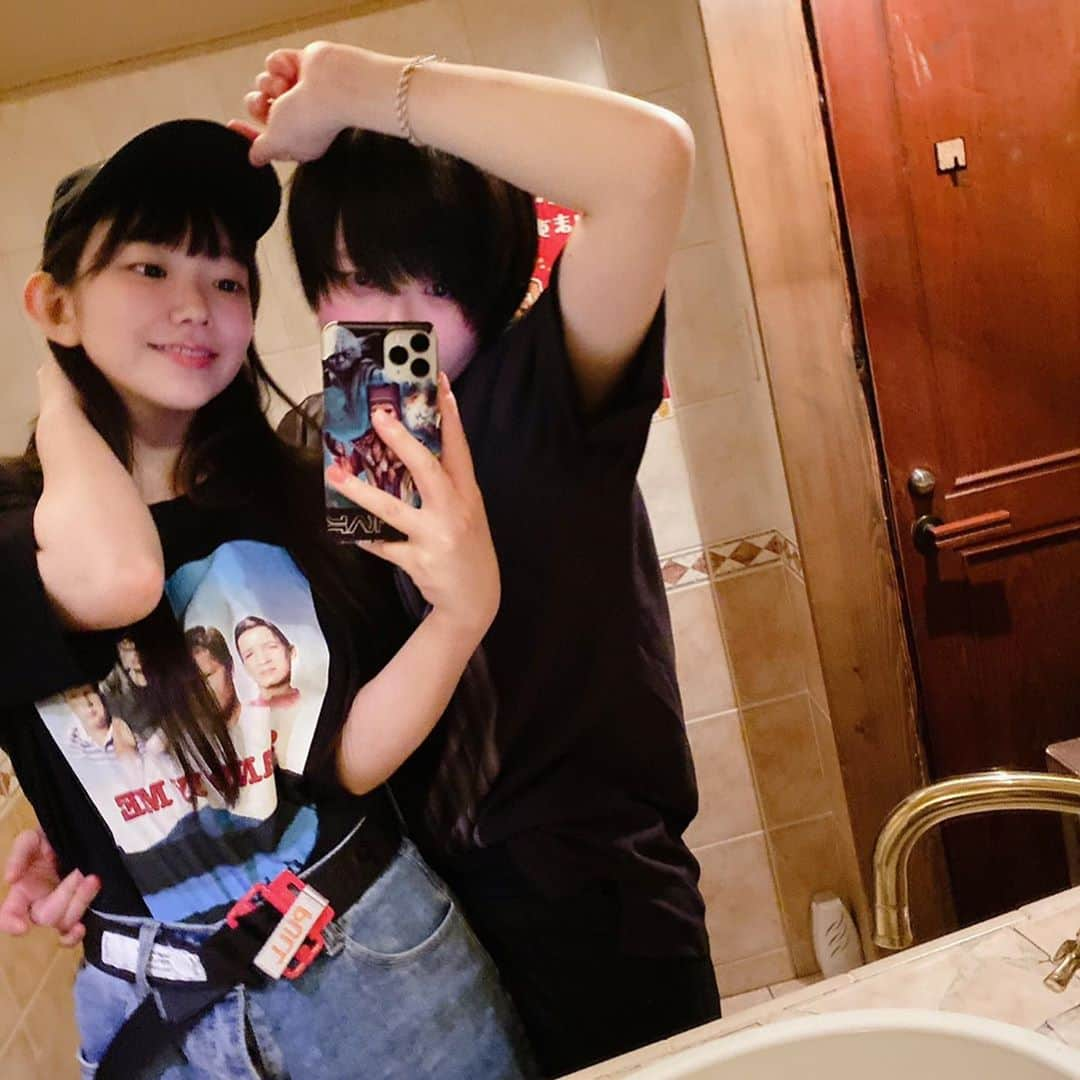 長澤茉里奈さんのインスタグラム写真 - (長澤茉里奈Instagram)「🚺🚾🧻 #girl #bestfriend  #親友 #standbyme」7月19日 19時22分 - marinanagasawa1008