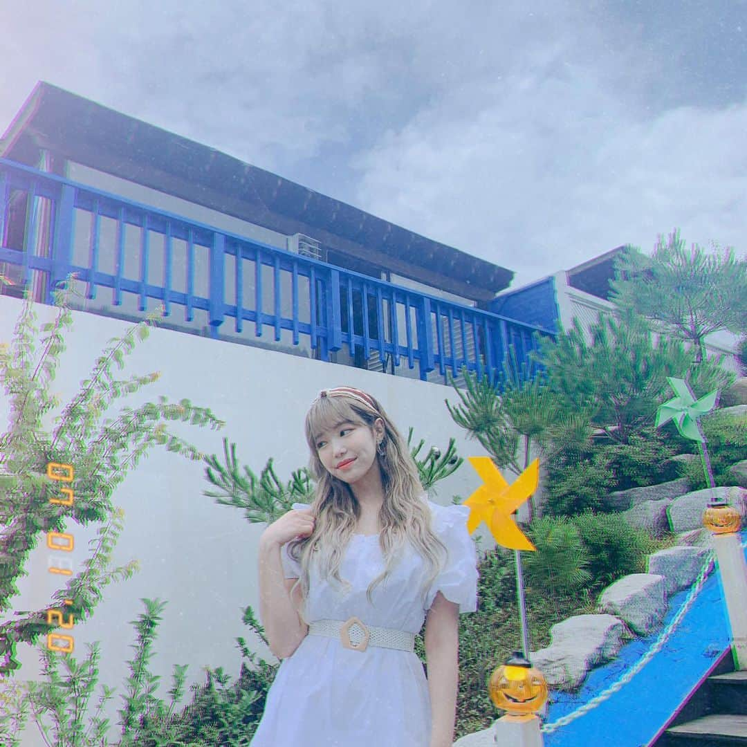 レイチェルさんのインスタグラム写真 - (レイチェルInstagram)「🦋🌸🌼」7月19日 19時44分 - castlechel_0824