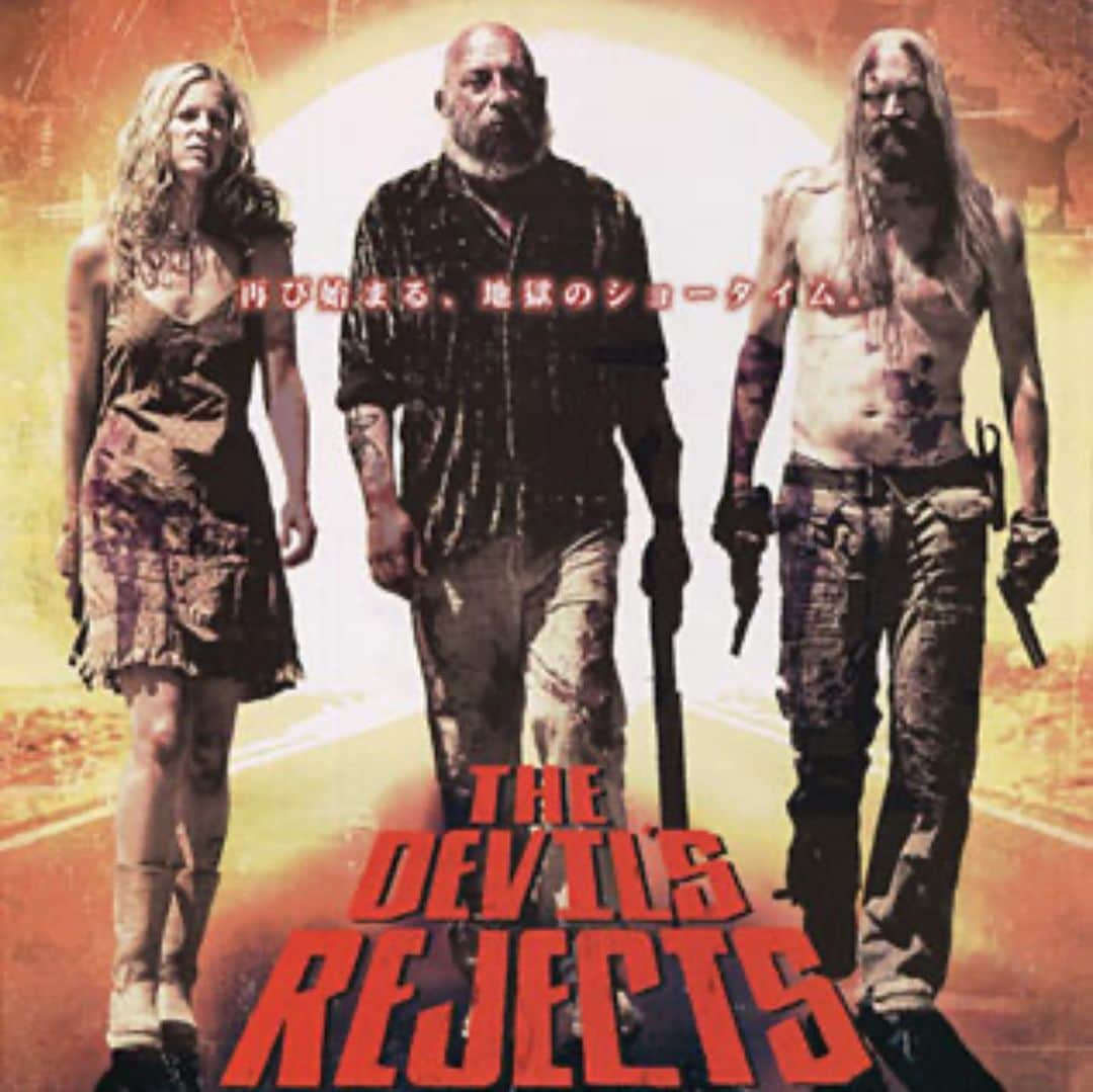 ロブ・ゾンビのインスタグラム：「The 15th Anniversary of THE DEVILS REJECTS is almost here! Get your commemorative shirt now! While supplies last! GO TO WWW.LOCALBOOGEYMAN.COM 💀#robzombie #sherimoonzombie #thedevilsrejects #billmoseley #sidhsig #kenforee #dannytrejo #localboogeyman #zomboogey」