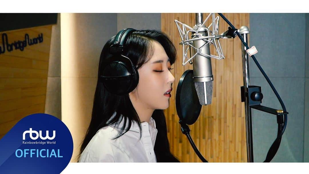 Mamamooさんのインスタグラム写真 - (MamamooInstagram)「. [#문별] - [Special] 서툰 이별을 하려해 (Cover by 문별) - 🎶 https://youtu.be/ZjhctbeifW0 - #MoonByul #서툰_이별을_하려해」7月19日 20時00分 - mamamoo_official