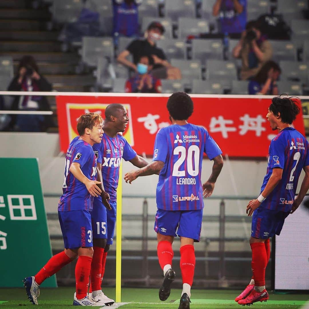 FC東京オフィシャルグッズさんのインスタグラム写真 - (FC東京オフィシャルグッズInstagram)「🔵🔴 vs #浦和レッズ ホーム味スタのピッチを切り裂き、チームを勝利に導く。 @adailton.silva  @fctokyoofficial  #アダイウトン  #FC東京 #fctokyo #tokyo」7月19日 20時23分 - fctokyoofficial