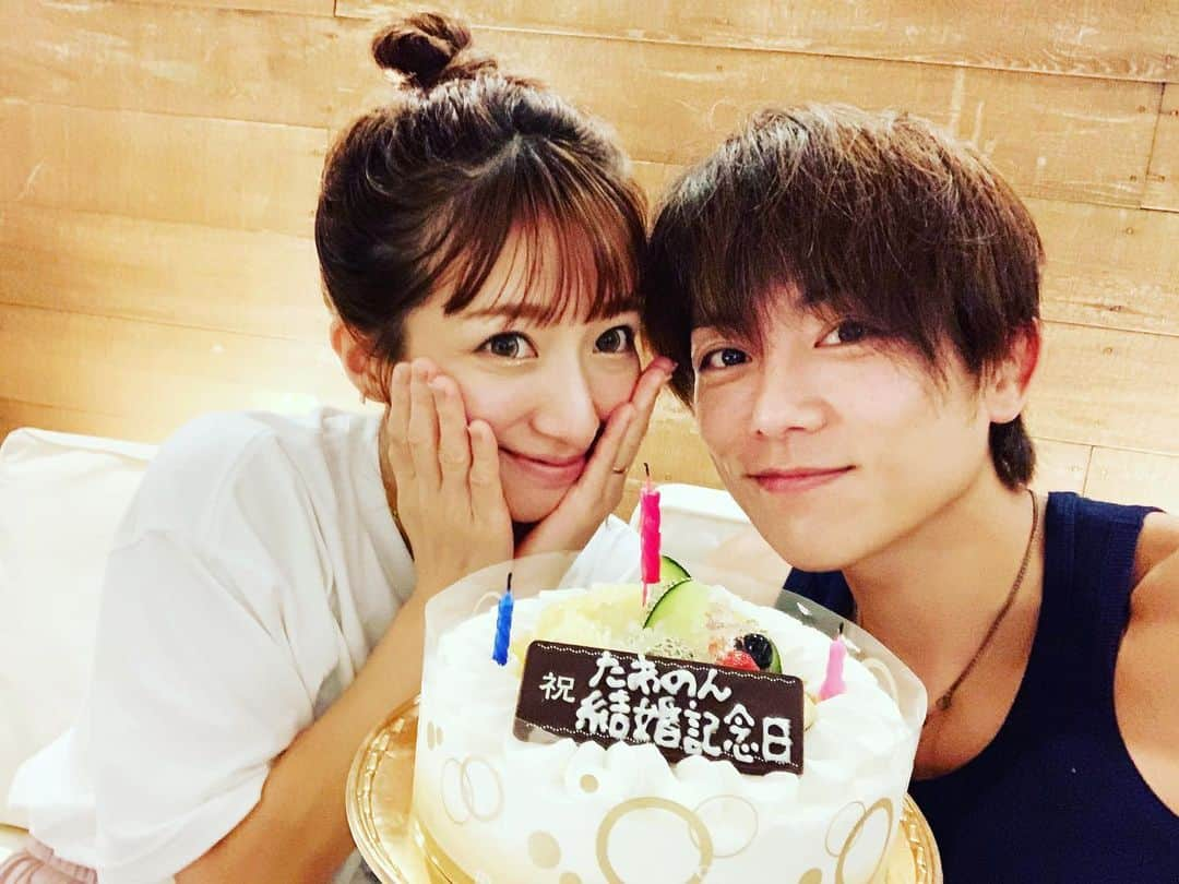 杉浦太陽さんのインスタグラム写真 - (杉浦太陽Instagram)「結婚記念日のケーキ🎂  コアしゃんが、ふぅ〜っ！ って、してくれました(^^)  @sugiurataiyou_official  #結婚記念日ケーキ #コアがふぅ〜(^^)」7月19日 20時25分 - sugiurataiyou_official