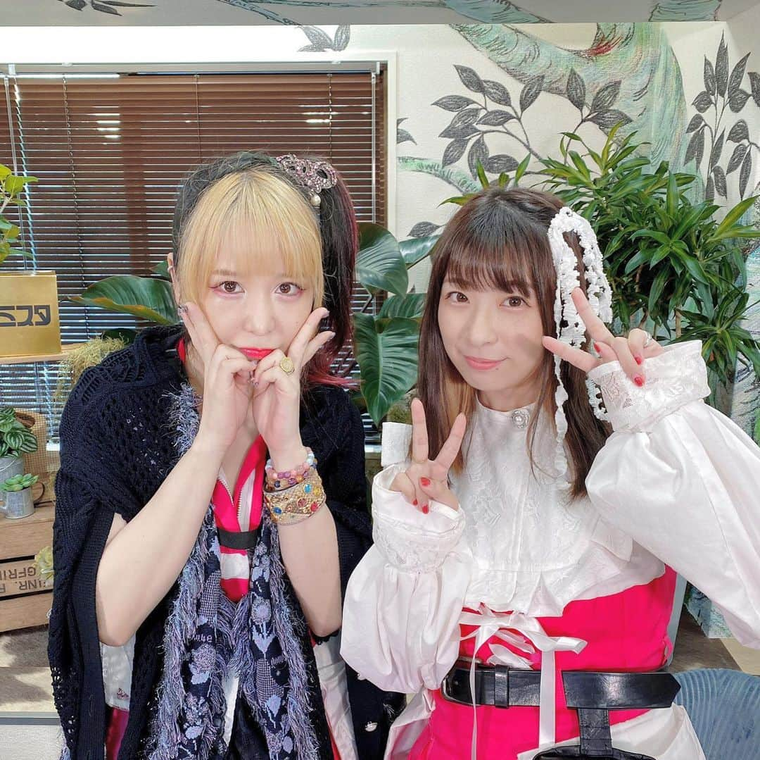 福田花音さんのインスタグラム写真 - (福田花音Instagram)「サイン会✍️ ありがとうございました🕊❤︎」7月19日 21時19分 - kanon_fukuda