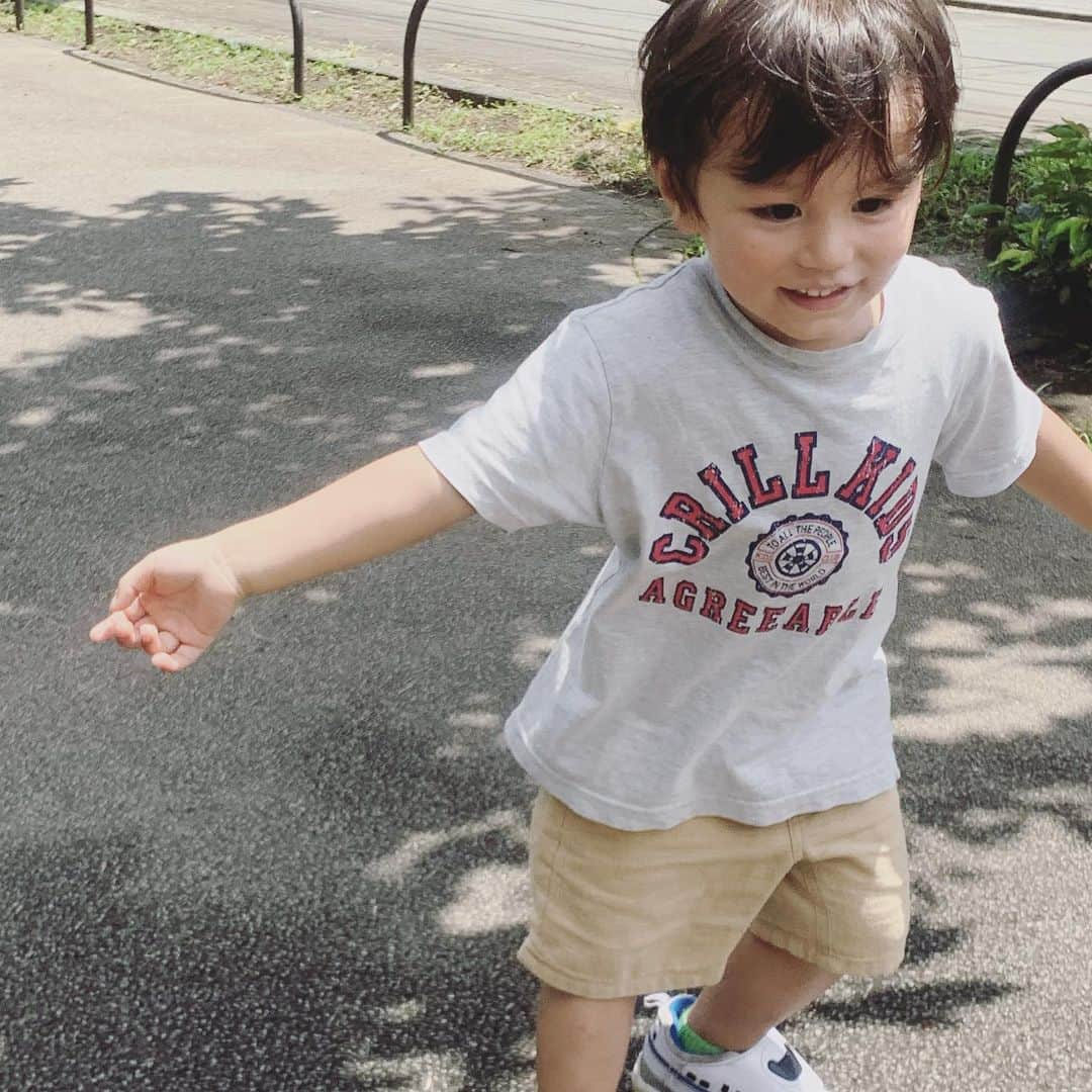 ジェイミー夏樹さんのインスタグラム写真 - (ジェイミー夏樹Instagram)「私の弟が着てたTシャツ💙💚💛  ・ ・ ・ ・ ・ ・#shooting #ootd #tokyomodel #fashionmodel #model #ハーフモデル　#mylove #son #weekend #男の子のママと繋がりたい  #男の子のママ #おとこのこママ #クォーターキッズ #ママリ#コドモノ.」7月19日 21時48分 - jaimie__official