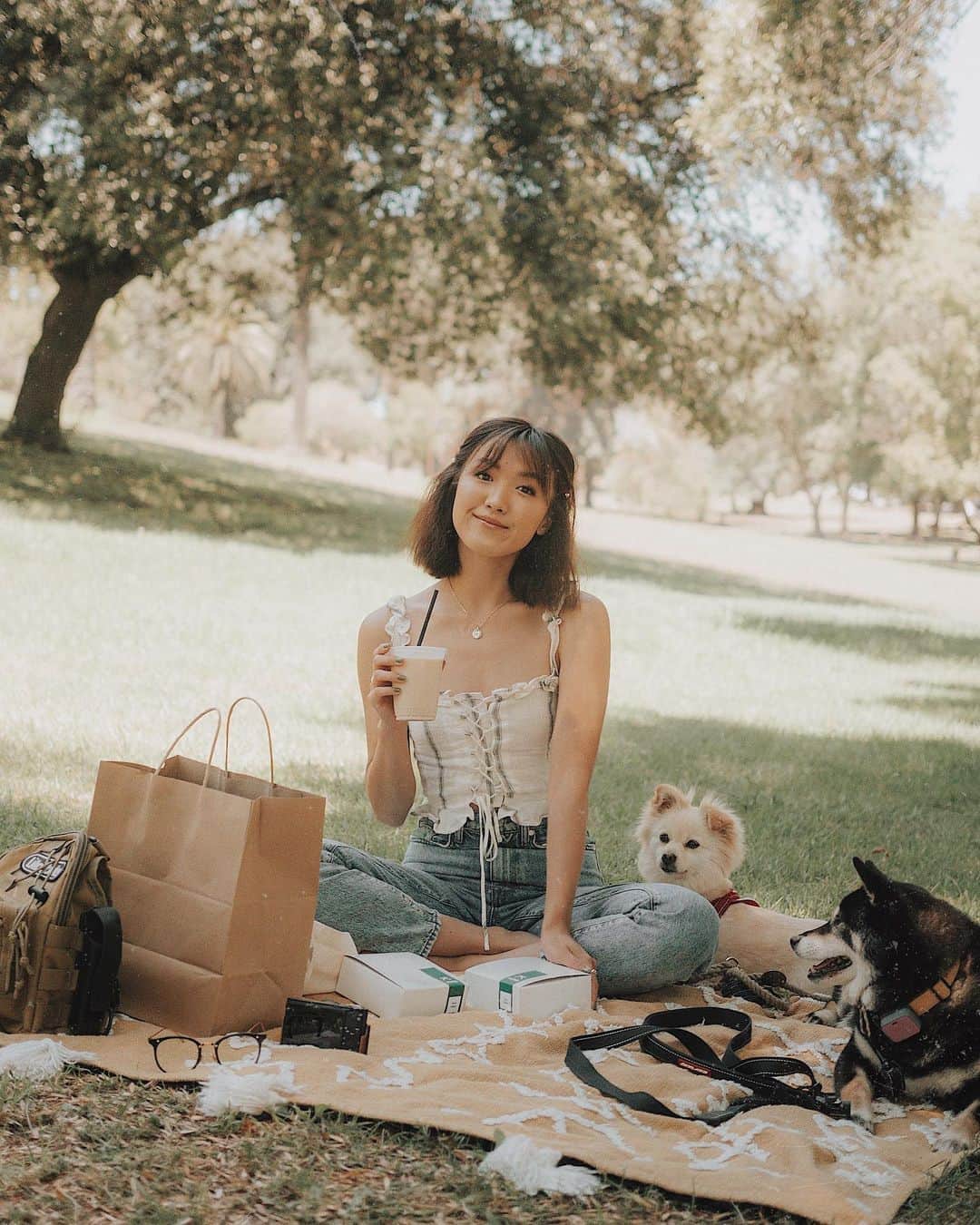 W E Y L I Eさんのインスタグラム写真 - (W E Y L I EInstagram)「Another day, another picnic date 🧺  This time we picked up Japanese egg salad sandwiches!」7月20日 7時57分 - weylie