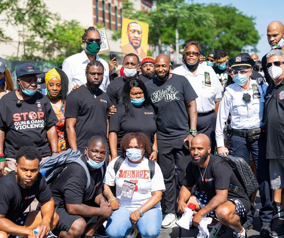 さんのインスタグラム写真 - (Instagram)「Peaceful protest in Brooklyn was a Success no violence just love ! Thank you to everyone who showed up and supported the movement you guys was amazing #PeaceWalk #SaveOurKids #Freedom」7月20日 0時37分 - tajgibson