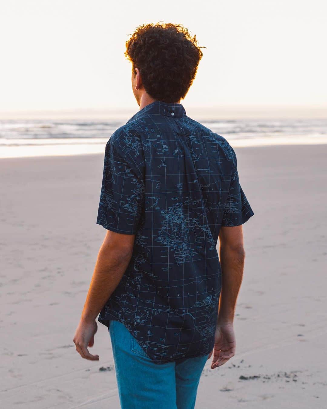 のインスタグラム：「Our 100% cotton All Mapped Out button down for our mid-summer editorial. More images coming soon 🌎」