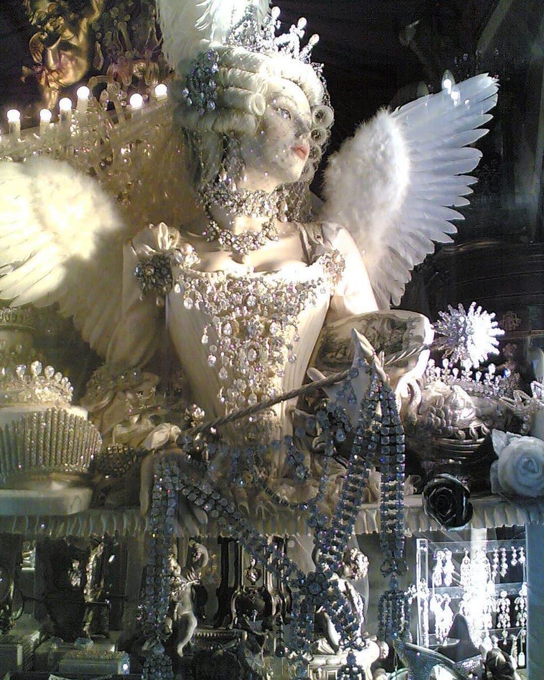 ジル・スチュアートのインスタグラム：「“To make living itself an art,  that is the goal.”  -Henry Miller . #henrymiller #rococco #baroque #opulence #jewels #wings #drama #beauty #fashion #photography #inspiration」