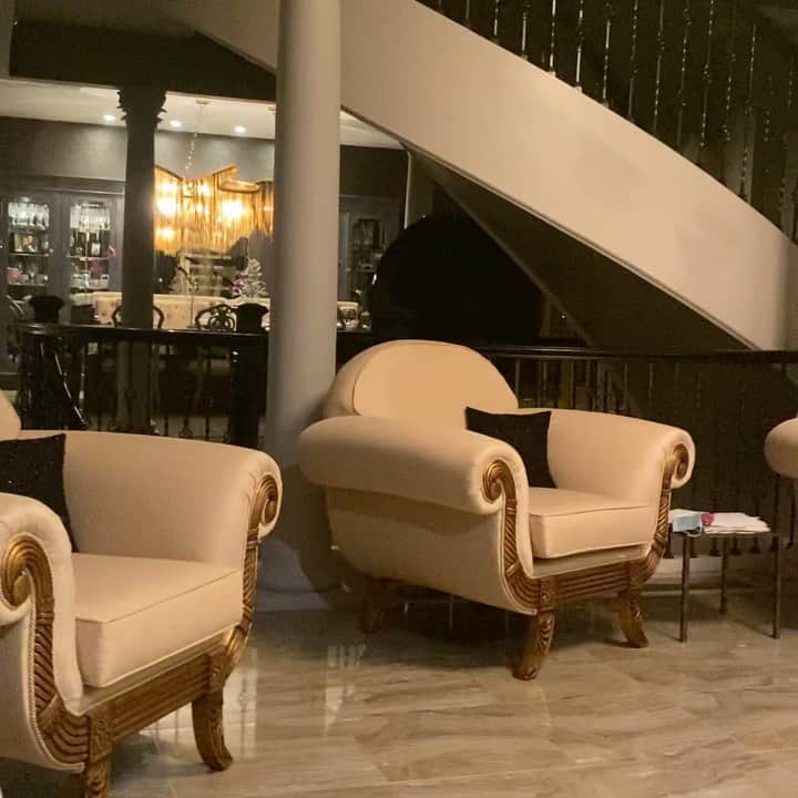 ジェニファー・ハドソンのインスタグラム：「I was just enjoying the music ! I didn’t even realize I was singing , til oh cArlton laughed at me ! U just keep playing that piano Sir ! And BTW I can’t @ Carlton cuz he don’t have an IG ! Oh but I expect nothing less than a miracle each and every day ! @thelegendaryclarksisters」