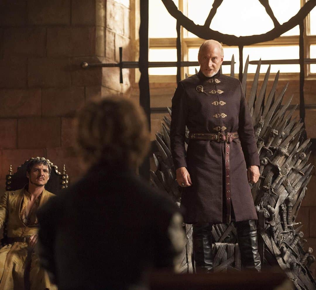 ピーター・ディンクレイジのインスタグラム：「“Every once in a very long while, Lord Tywin Lannister would actually threaten to smile; he never did, but the threat alone was terrible to behold.” - ASoIaF」