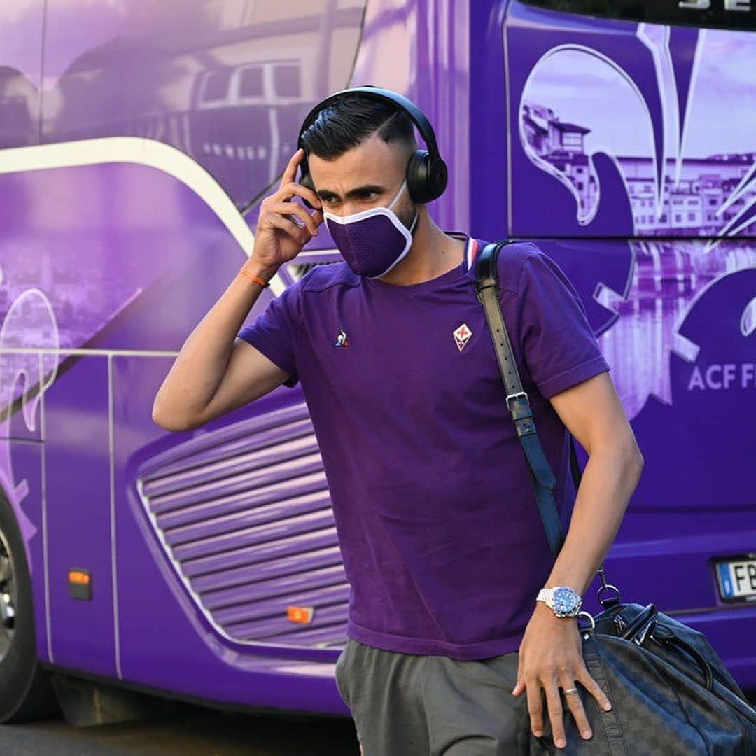 ACFフィオレンティーナさんのインスタグラム写真 - (ACFフィオレンティーナInstagram)「Welcome guys! Great outfit with @montezemolo_official Mister Iachini! 🕴🏻  #ForzaViola 💜 #ACFFiorentina #FiorentinaTorino #Fiorentina #SerieA」7月20日 1時30分 - acffiorentina
