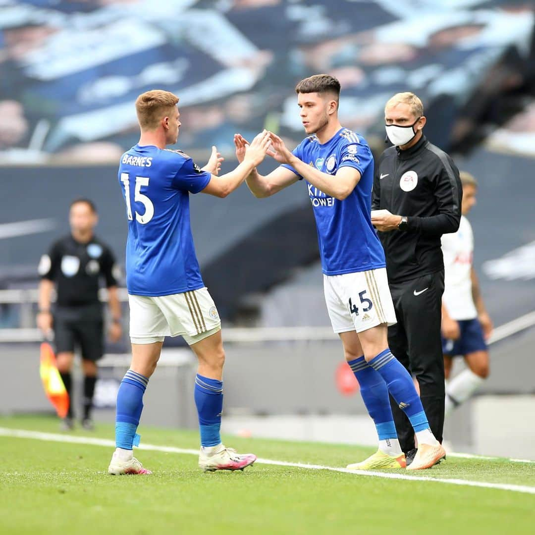 レスター・シティFCさんのインスタグラム写真 - (レスター・シティFCInstagram)「#lcfc debut 🦊  George Hirst comes off the bench for his first senior Leicester appearance.  #TotLei • #PL」7月20日 1時49分 - lcfc