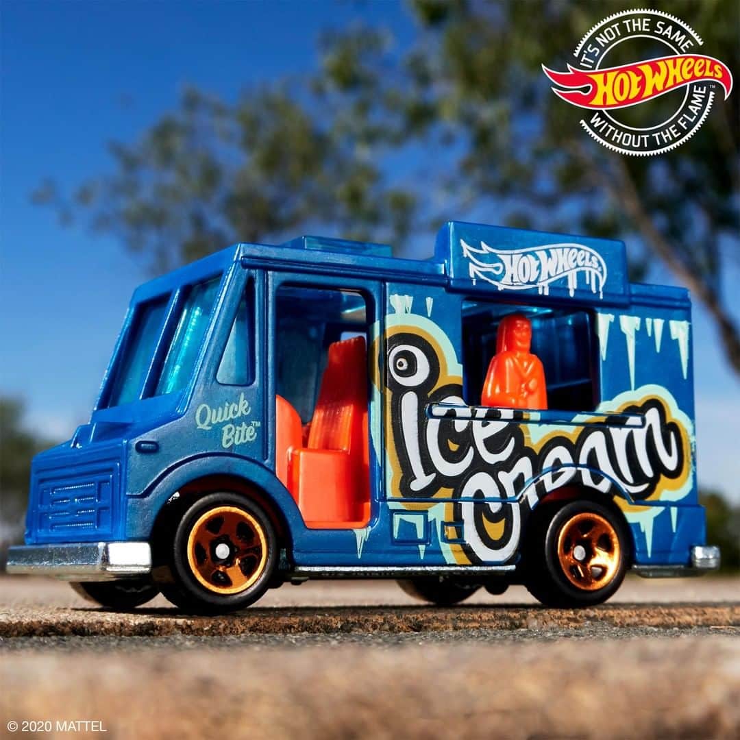 Hot Wheelsさんのインスタグラム写真 - (Hot WheelsInstagram)「Can’t wait for the weather to heat up 🔥 so we can cool down. 🍦Quick Bite, part of the HW Art Cars™ mini collection #HotWheels #NationalIceCreamDay」7月20日 2時00分 - hotwheelsofficial