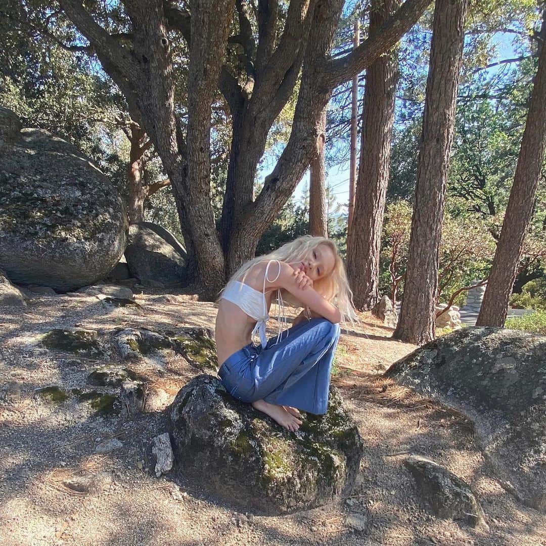 Sasha Supのインスタグラム：「i can fit in your pocket」