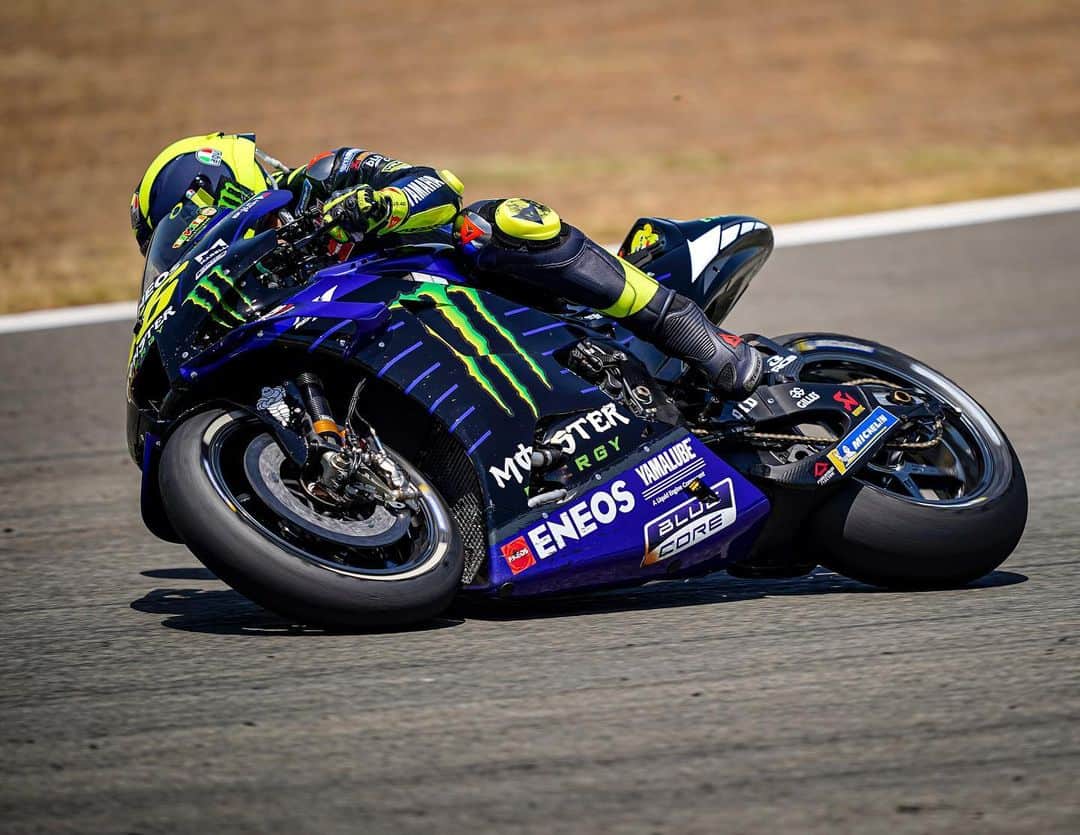 YamahaMotoGPさんのインスタグラム写真 - (YamahaMotoGPInstagram)「🗣️ @valeyellow46, #SpanishGP Race Result - NC: "It was a tough weekend, because we suffered a lot in the high temperatures with the rear tyre. I didn‘t have the rhythm of the group that was fighting for the podium. After some laps I had a problem with the rear tyre, because I lost a lot of grip and performance. After that, unfortunately, I had a problem with the bike. On the straight I got a red alarm, and I had to retire. It is a very strange situation because we will race here two times in a row. From one point of view this is very strange, but from the other side we can take this data and try to make things better and find some solution. It was a bad crash for Marquez at a bad point, it was a big highside. I wish him well." . . #MonsterYamaha  #MotoGP  #MotoGPisBack  #RacingForThem」7月20日 1時56分 - yamahamotogp