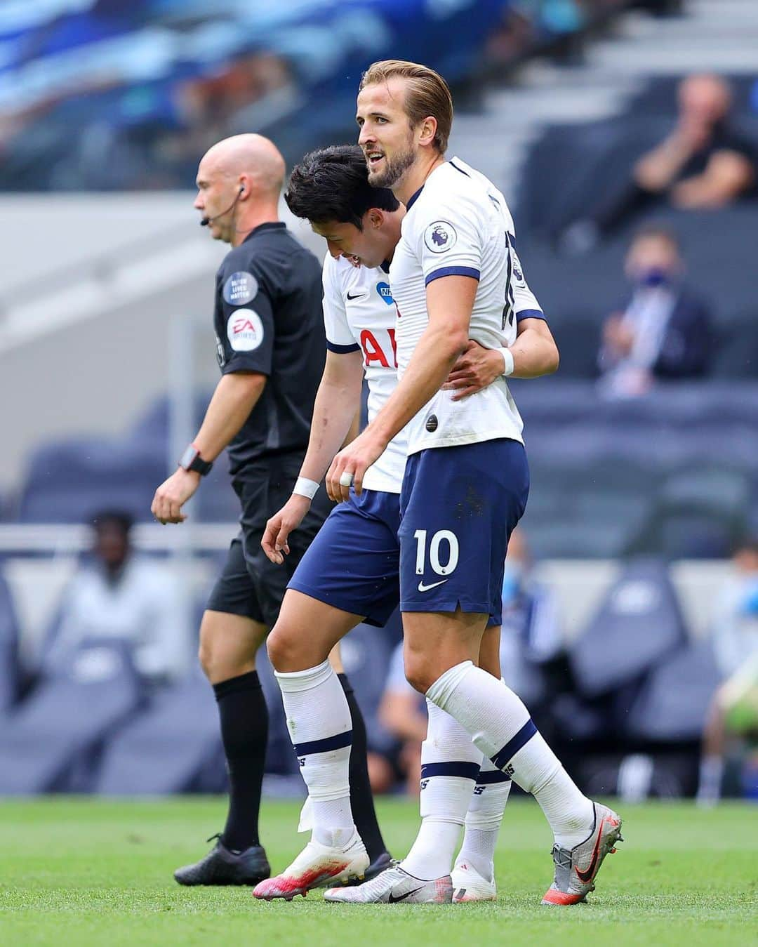 ハリー・ケインさんのインスタグラム写真 - (ハリー・ケインInstagram)「Two goals. Three points. Great Sunday afternoon. ⚽️⚽️ #COYS」7月20日 2時29分 - harrykane