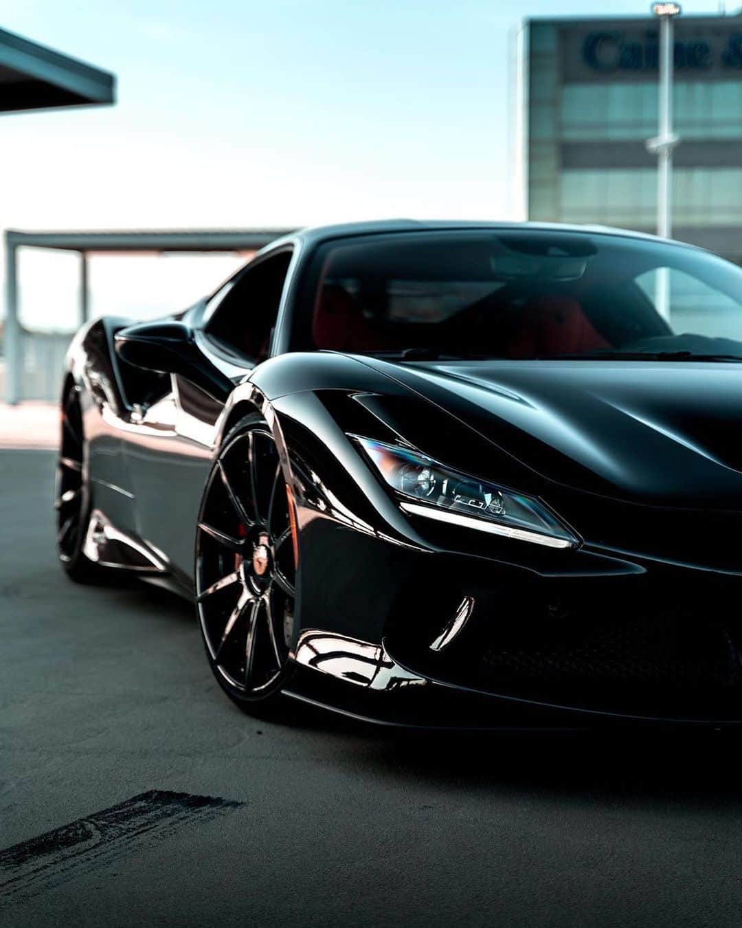 CARLiFESTYLEさんのインスタグラム写真 - (CARLiFESTYLEInstagram)「All black Ferrari F8 Tributo. Photo by @_virtuemedia @vinnynazerian #carlifestyle」7月20日 3時00分 - carlifestyle