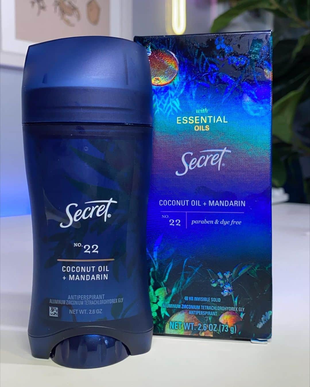 N I C O L E.さんのインスタグラム写真 - (N I C O L E.Instagram)「Revamping our home is basically a workout so I’m using Secret with Essential Oils because it smells so good and keeps me from sweating too much. You can get it in stores nationwide @secretdeodorant #AllStrengthNoSweat #SecretDeoPartner 💙 NEW VLOG IS UP 💙 link in stories.」7月20日 3時15分 - nicoleguerriero