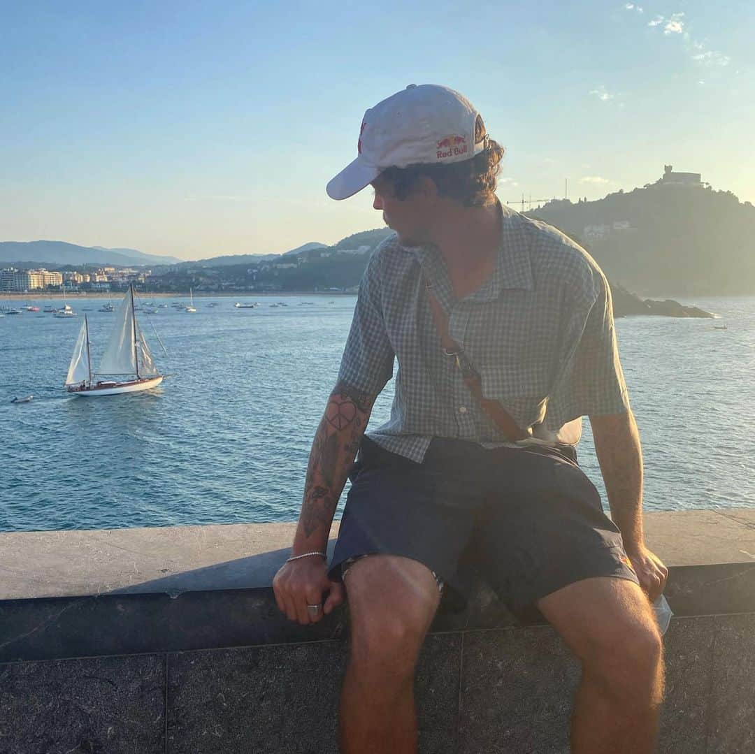 グスタボ・リベイロのインスタグラム：「✌🏼」