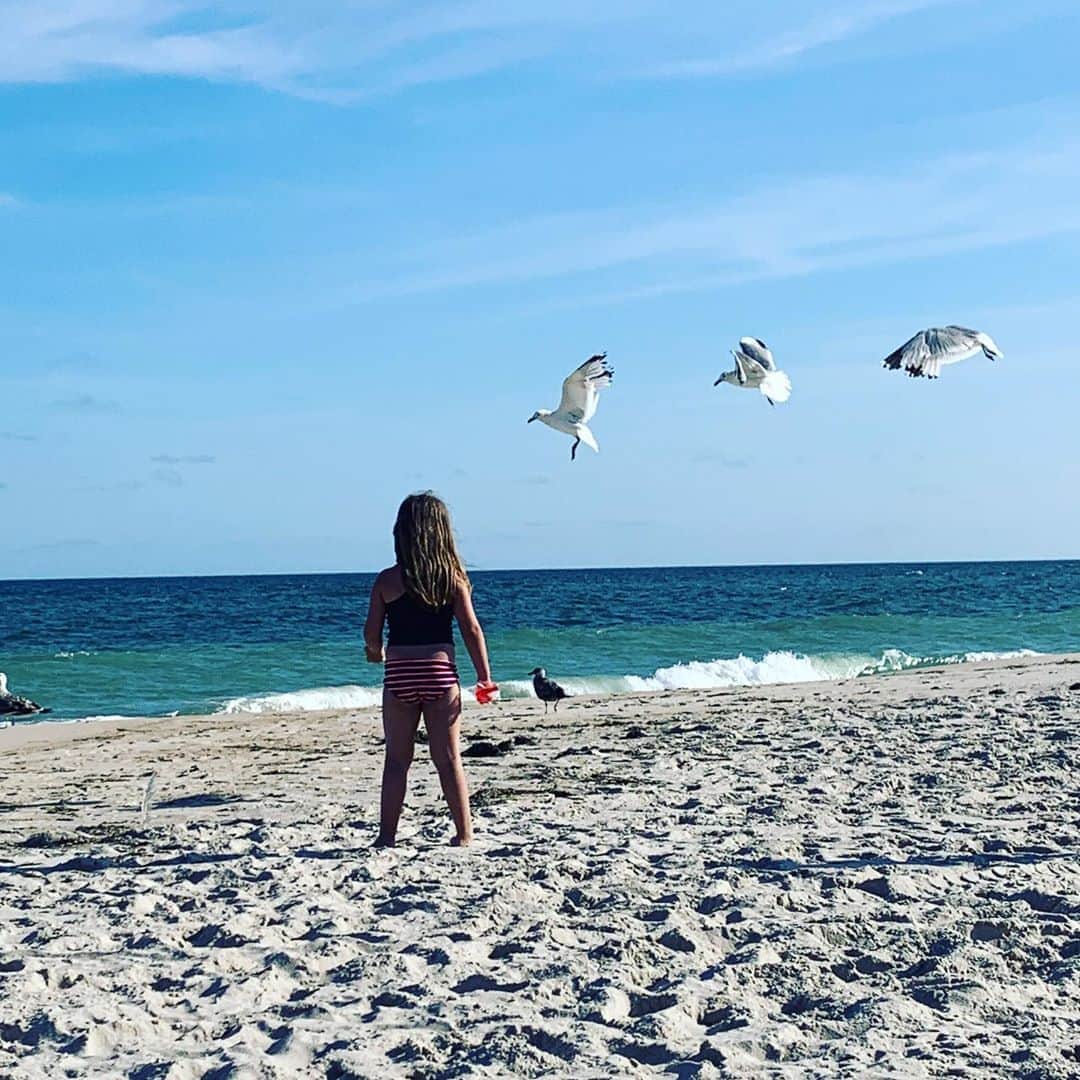 カーキ・キングのインスタグラム：「Flight.」