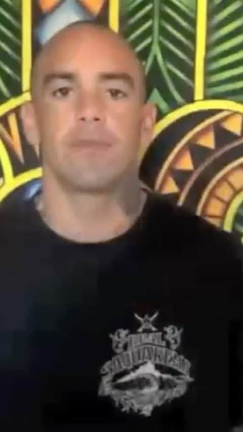 ミグエル・プッポのインスタグラム：「Compartilhe se vc também quer salvar o surf brasileiro 👊🙏」