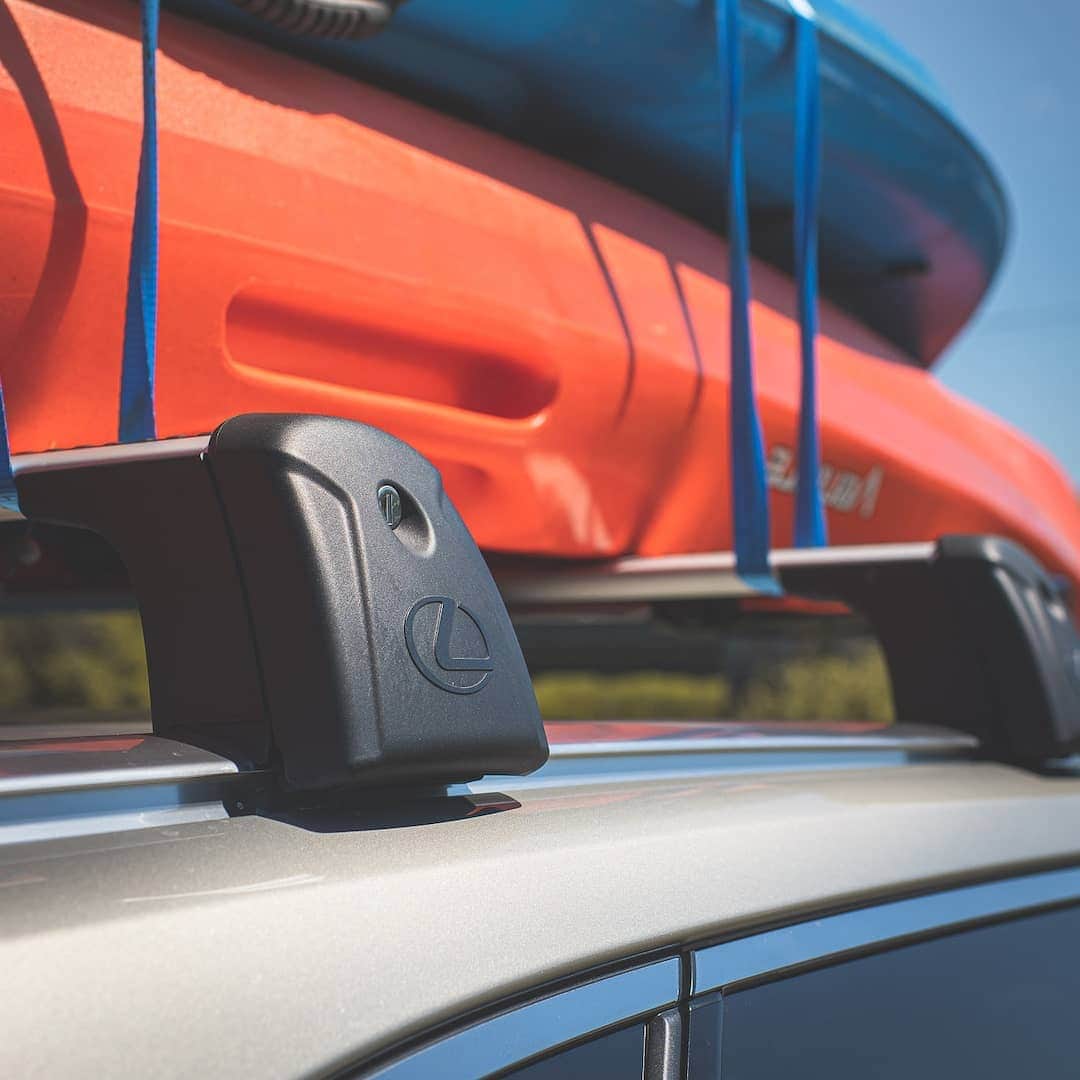 Lexus UKさんのインスタグラム写真 - (Lexus UKInstagram)「Make the most of British countryside this summer with our range of #LexusRXL accessories. Cross bars provide a great way to safely attach and transport heavy or ungainly equipment, such as kayaks, from location to location.  Click the link in our bio to get 20% off genuine Lexus accessories.  #Design #CarDesign #Automotive #Lexus #LuxuryTravel #CarsofInstagram #CarAccessories #Kayak #Kayaking」7月20日 17時02分 - lexusuk