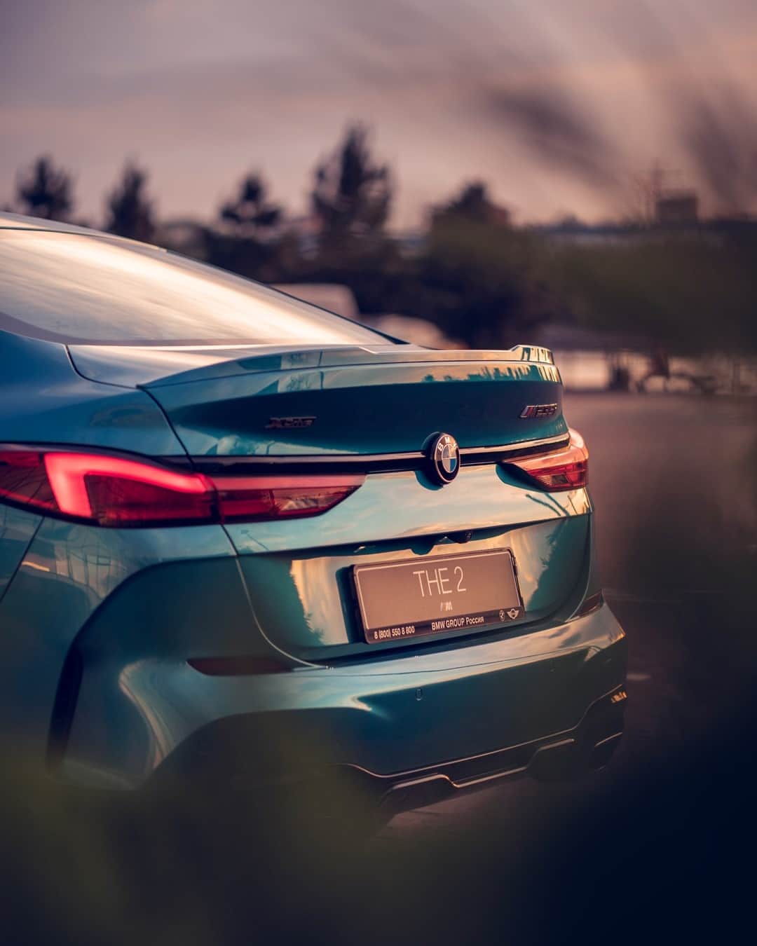 BMWのインスタグラム：「Eyecatcher. The BMW 2 Series Gran Coupé. #THE2 #BMW #2Series @curetheone  __ BMW M235i xDrive Gran Coupé: Fuel consumption in l/100 km (combined): 7.1–6.7. CO2 emissions in g/km (combined): 162–153. Further information: www.bmw.com/disclaimer.   Acceleration (0-100 km/h): 4.9 s. Power: 225 kW, 306 hp, 450 Nm. Top speed (limited): 250 km/h.」