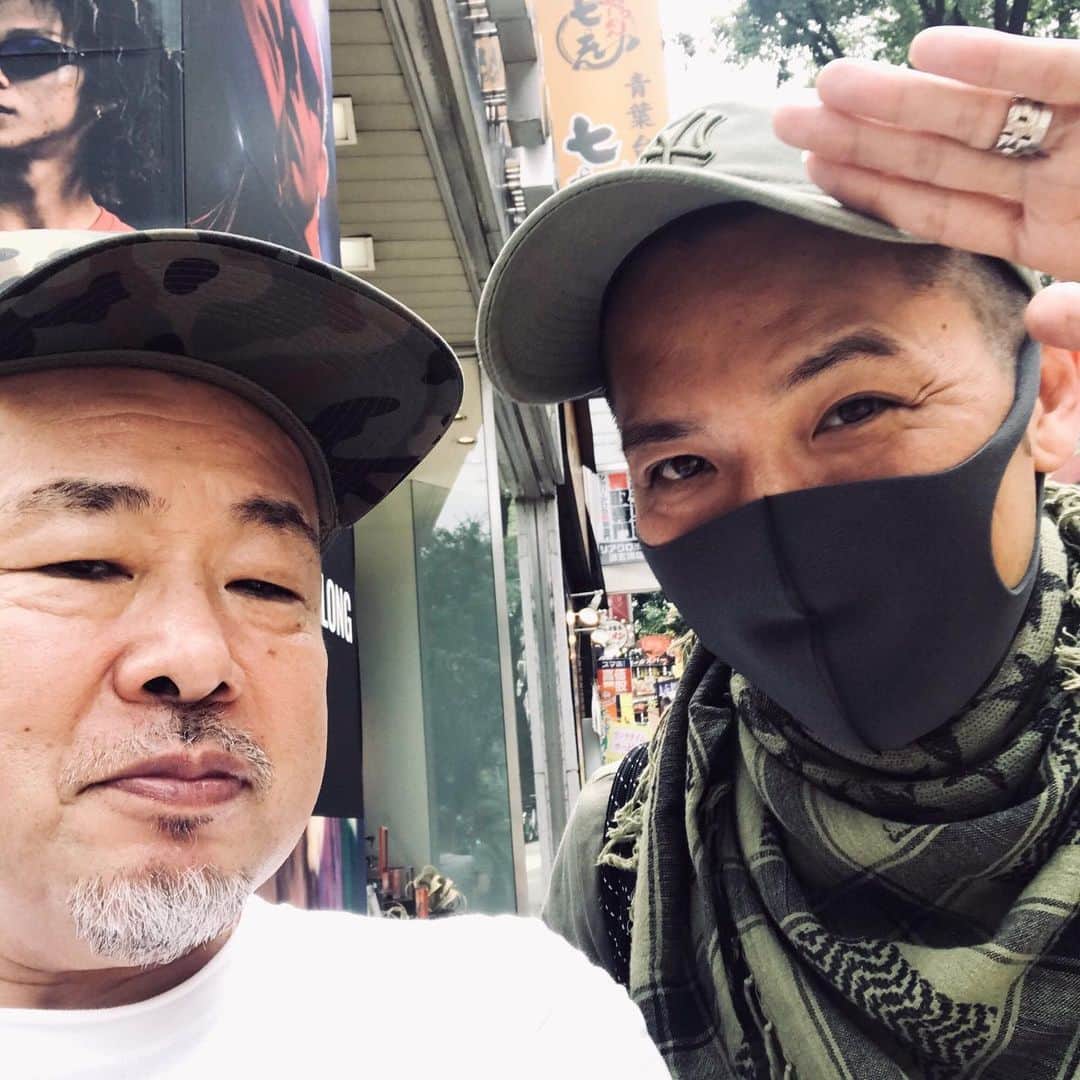 のインスタグラム：「@yone69harajuku x Z eebra」