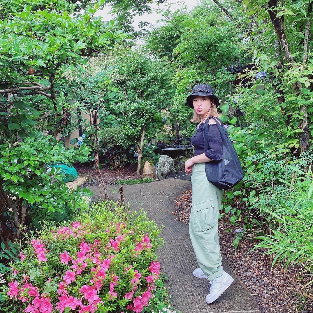 acaneのインスタグラム：「・ 大分たのしかったな〜😩 また落ち着いたらいきたいなあ ・ #このときまだ前髪ない #やっと慣れてきた前髪 #なんの話」