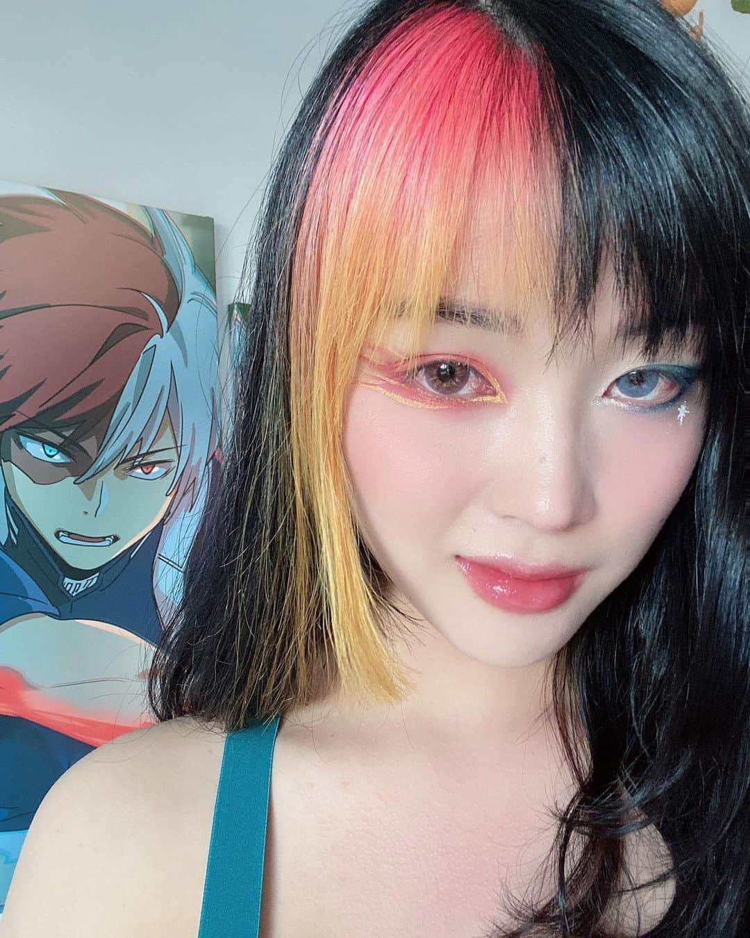 Emily Meiさんのインスタグラム写真 - (Emily MeiInstagram)「Todoroki’s evil sister 🔥❄️」7月20日 9時40分 - emily.ghoul