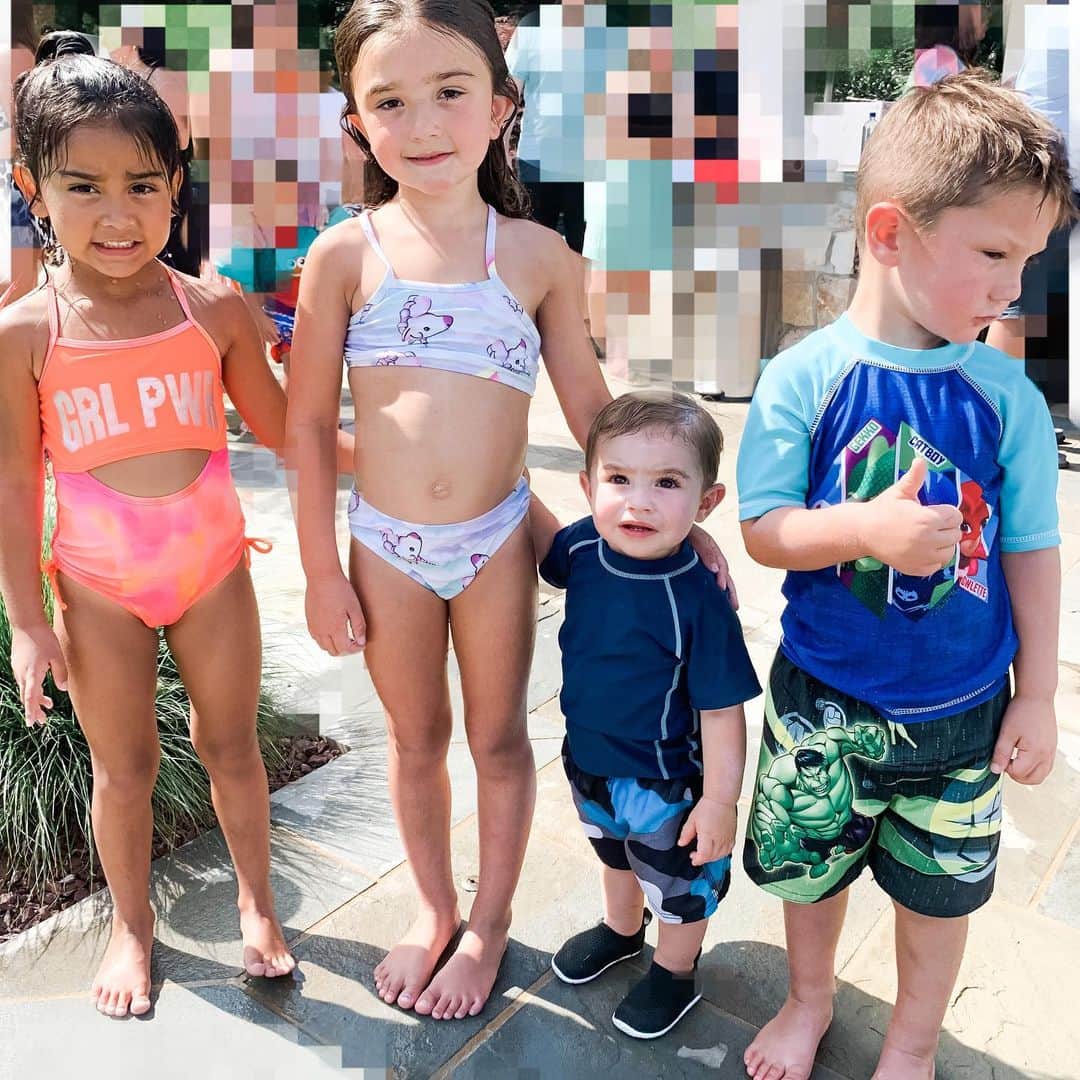 ディーナ・ニコール・コルテーゼのインスタグラム：「Celebrating Meilanis Birthday 💞 I’m so happy that my son gets to grow up with two of my best friends kids ❤️ #bestiesforlife @jwoww @snooki」