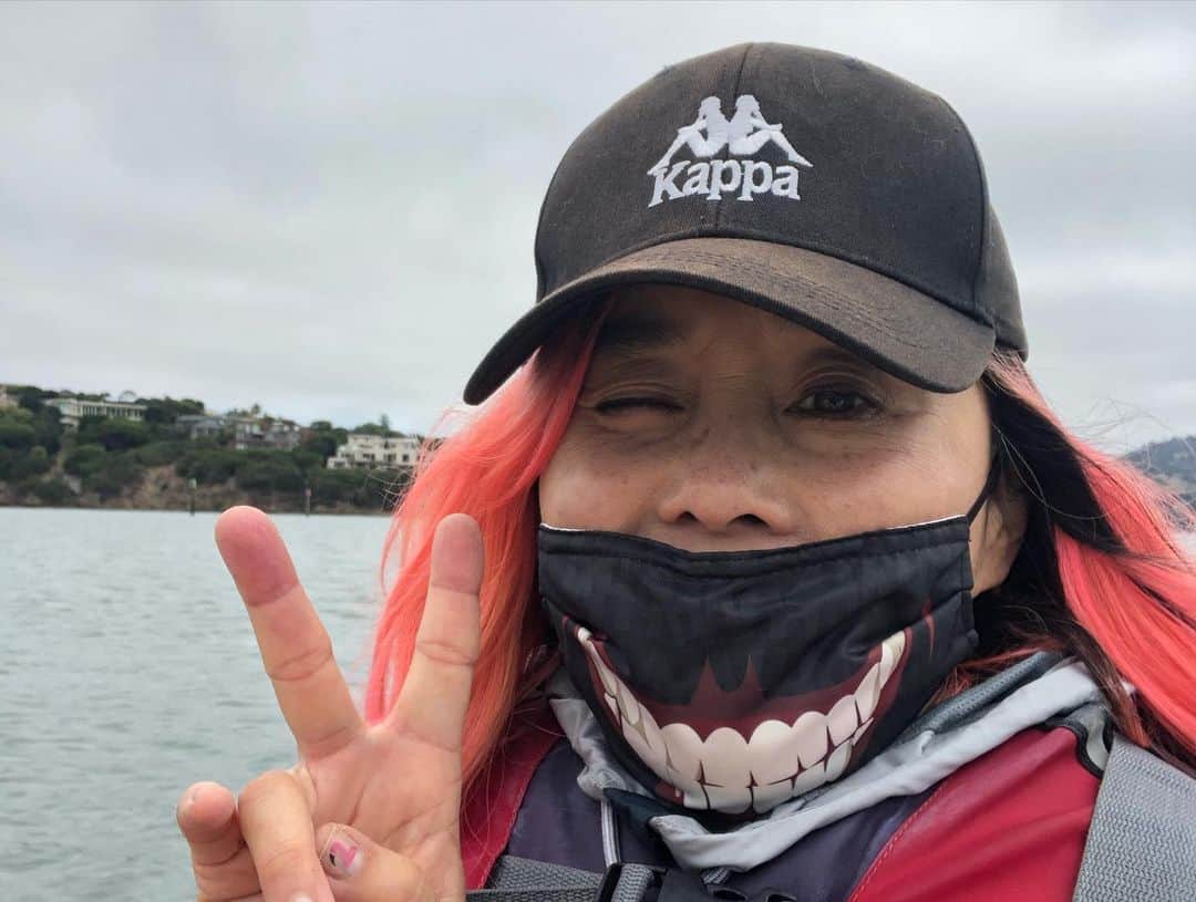 野沢直子さんのインスタグラム写真 - (野沢直子Instagram)「ちょっと遅れて、真珠からの父の日のプレゼントで、サウサリートてとこに家族でカヤック乗りに行きましたー❤️ すぐに疲れて遅れをとる、ばばあカヤック🤣 でも、楽しかったー。野生のあざらしも見た❤️ #kayaking #sausalito」7月20日 10時27分 - naoko.nozawa