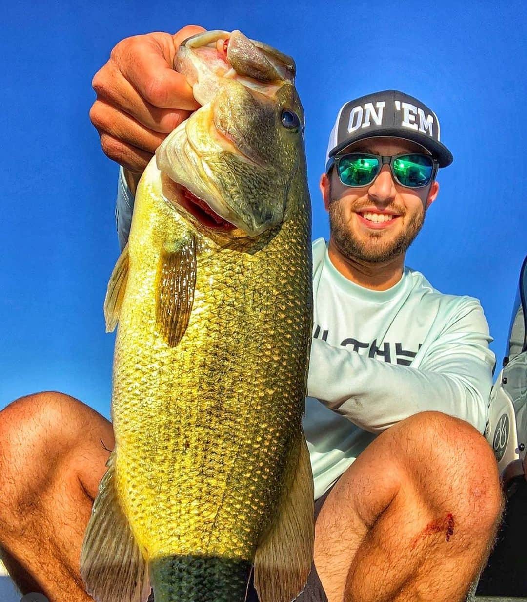 Filthy Anglers™さんのインスタグラム写真 - (Filthy Anglers™Instagram)「Our buddy @njfranke_outdoors outdoors was on em’ this week! Summer can be a tough time to fish, takes a little more patience to put the puzzle together. Then there are even days you think you have it figured out but your missing a piece and it’s all for nothing! I felt it today, including a number of solid anglers in a tournament today, the struggle was real! Congrats on figuring out the puzzle buddy you are Certified Filthy www.filthyanglers.com #fishing #bassfishing #angler #outdoors #nature #bigbass #bassfishing #largemouthbass #fish #nature #outdoors #fish #nature #kayak #filthyanglers #getfilthy」7月20日 11時26分 - filthyanglers