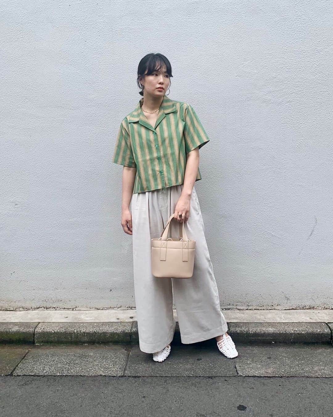 MOUSSY SNAPさんのインスタグラム写真 - (MOUSSY SNAPInstagram)「#MOUSSYSNAP Maho 171cm LUMINE EST SHINJUKU/ルミネエスト新宿店スタッフ ㅤㅤㅤㅤㅤㅤㅤㅤㅤㅤㅤㅤㅤ STRIPED OPEN SHIRT(010DSH30-0680) HIGH WAIST DRAWSTRING PANTS(010DS330-2430) #MOUSSYCapsuleCollection #MOUSSY_CC DRAWSTRING BUCKET BAG(010DSS51-1590) WEAVE FLAT SHOES(010DSS52-1570) ㅤㅤㅤㅤㅤㅤㅤㅤㅤㅤㅤㅤㅤ #MOUSSY」7月20日 12時33分 - moussysnap