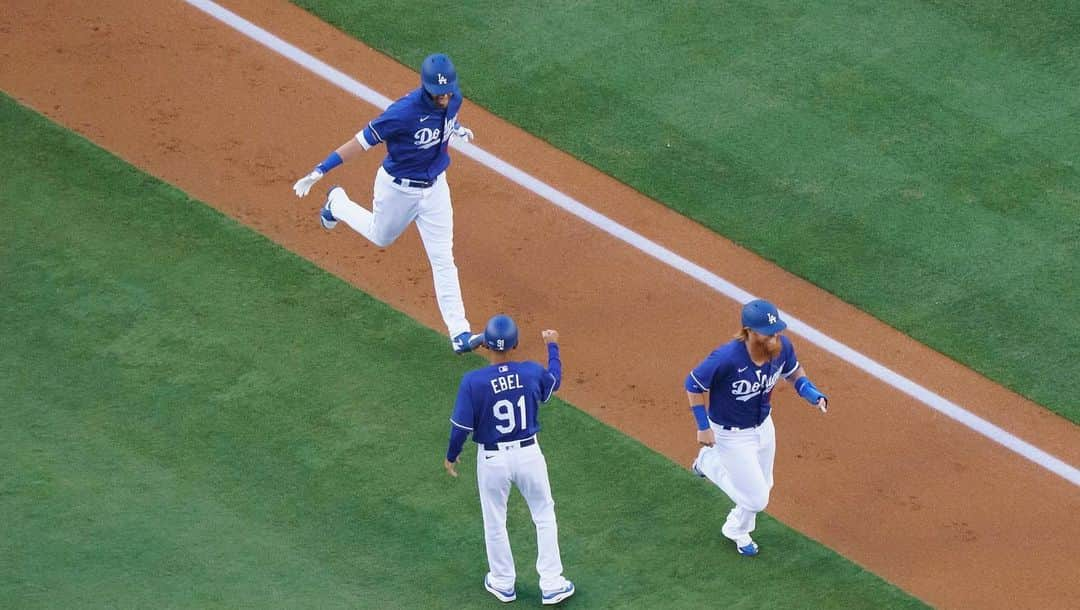 クレイ・ベリンジャーさんのインスタグラム写真 - (クレイ・ベリンジャーInstagram)「Watch out @redturn2 🏃💨」7月20日 13時07分 - cody_bellinger