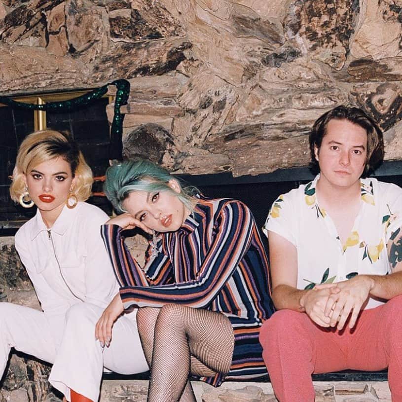 HEY VIOLETのインスタグラム：「happy first birthday, queen of the night✨ we hope y’all still love her as much as we do xoxoxo // 📸: @elizabethamiranda (also, we miss u, girl omg)」
