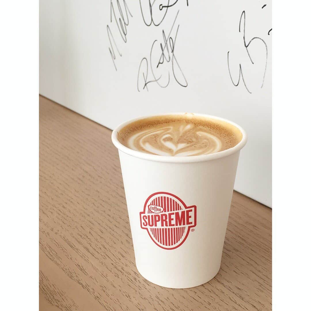 新井乃亜さんのインスタグラム写真 - (新井乃亜Instagram)「☕️ #coffeesupreme ❤️ かわいいいいい☺️✨  #coffeesupremejapan #coffeesupremetokyo  #도쿄맛집 #도쿄카페 #도쿄카페투어  #渋谷カフェ #東京カフェ #東京カフェ巡り」7月20日 13時56分 - noa__arai