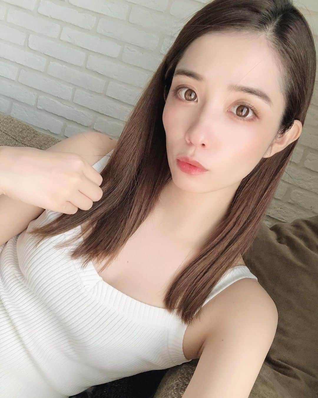 のインスタグラム：「今日は暑いね☀️🌈😵 マスク生活だから熱中症にはみんな気をつけましょうね‼️  #晴れ　#気持ちいい #summer #熱中症対策  #気をつけよう　#ミディアム」