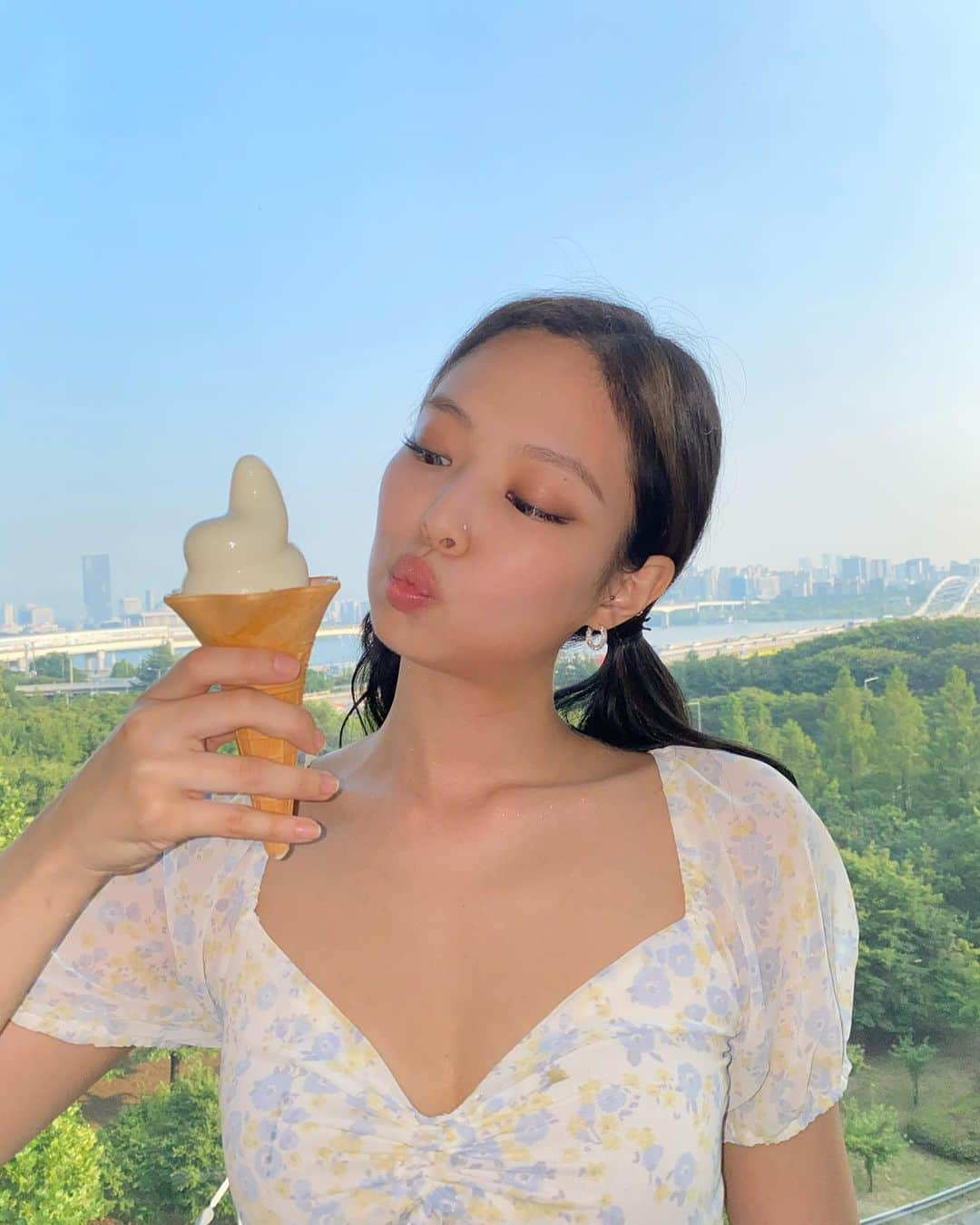 ジェニーさんのインスタグラム写真 - (ジェニーInstagram)「🍦🍦🍦」7月20日 14時51分 - jennierubyjane