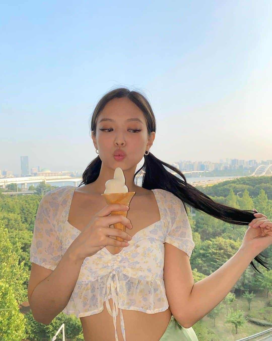 ジェニーさんのインスタグラム写真 - (ジェニーInstagram)「🍦🍦🍦」7月20日 14時51分 - jennierubyjane