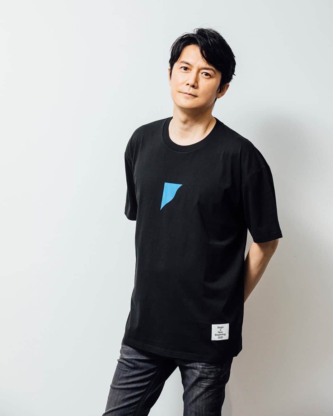 福山雅治さんのインスタグラム写真 - (福山雅治Instagram)「#チャリティTシャツ #BeginaNewBeginning2020 #BROS1991」7月20日 14時55分 - masaharu_fukuyama_official