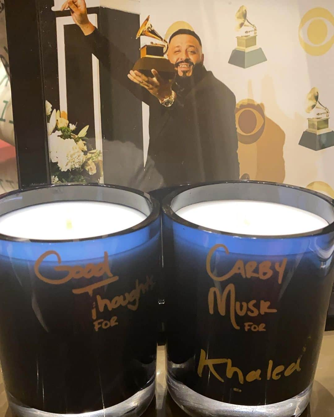 DJキャレドさんのインスタグラム写真 - (DJキャレドInstagram)「New candle 🕯 alert 🚨 perhaps  Thank you @champagnepapi for the new candles 🕯 vibes」7月20日 14時57分 - djkhaled