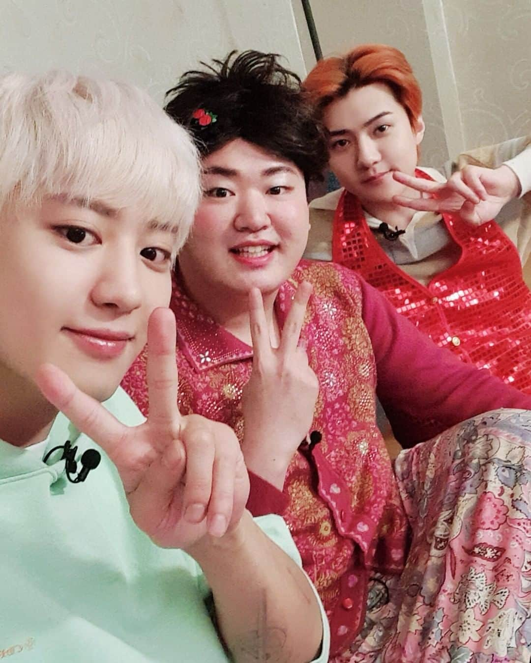 EXOさんのインスタグラム写真 - (EXOInstagram)「📢속보 : (Ơ3Ơ) & (⊼⌔⊼) '엄마가 잠든후에' 출연!   📺 7월 31일 오후 10시 : 유튜브 피키픽처스 채널  놓치지 마세요! 💙💗❤  #세훈_찬열 #SEHUN_CHANYEOL #EXO_SC #1BillionViews #10억뷰 #EXO_SC_10억뷰 #세훈 @oohsehun #SEHUN #찬열 @real__pcy  #CHANYEOL #엑소 #EXO #weareoneEXO #엄마가잠든후에」7月20日 16時00分 - weareone.exo