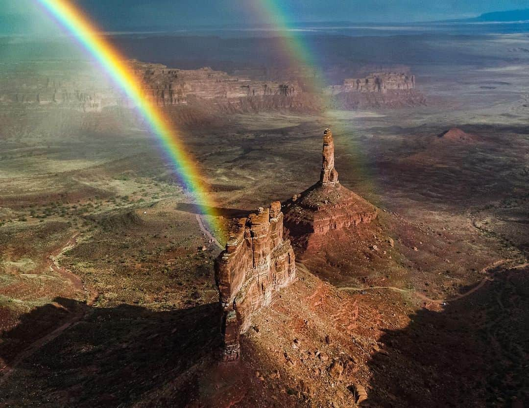 thephotosocietyさんのインスタグラム写真 - (thephotosocietyInstagram)「Fundraiser for Native Communities Covid Relief —FLASH PRINT SALE — The spread of COVID-19 has ravaged many of the tribal communities across the #Colorado Plateau. Due to limited running water and rural distribution networks for PPE, the Navajo Nation has experienced some of the highest infection rates per capita in the U.S., and the neighboring tribal communities of Hopi, Zuni and Havasupai are facing similar challenges.   The Photo Society members @pedromcbride and @renan_ozturk have been very fortunate to have worked for years throughout these communities and the surrounding region. Their amazing landscapes include sections of the Grand Canyon, Bears Ears, Painted Desert and much more. This print sale fundraiser is a way to help these communities combat the pandemic, as many there are losing friends and family members.    ALL PROFITS from these 11x8.5 prints, curated by longtime @NatGeo photo editor and producer @sadiequarrier, will be split equally among five native organizations working on the frontlines. All proceeds raised will be matched by generous donors, so please consider supporting these communities and get a signed fine art print or painting of the American Southwest for your home, as well. All prints are $100. Follow the link in our bio.   Photos 1-3 by #PeteMcBride: 1. Monument Valley 2. The Confluence 3. Synella Shadow; 4-6 by #RenanOzturk 4. Windows Rainbows 5. Delicate Arch 6. Arches Storm」7月21日 2時23分 - thephotosociety