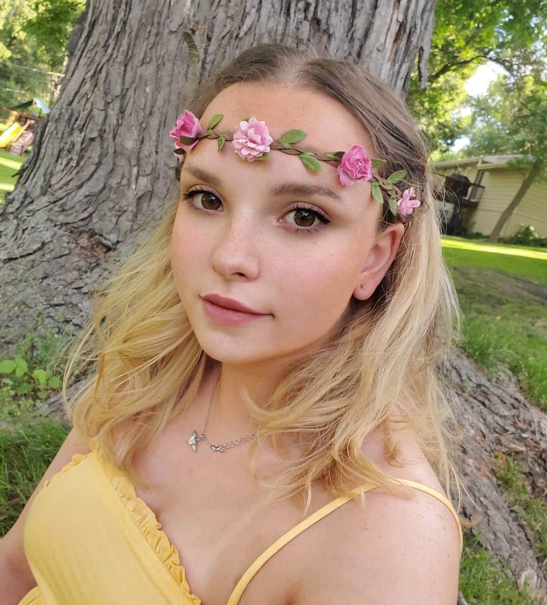 ケリーのインスタグラム：「I love all of you very much!! Pls have a great day 💞💞」