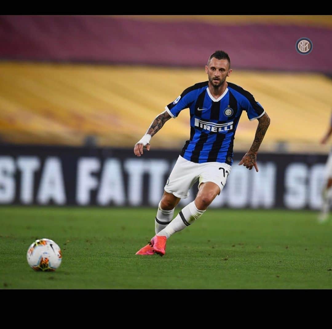 マルセロ・ブロゾビッチのインスタグラム：「⚫️🔵」
