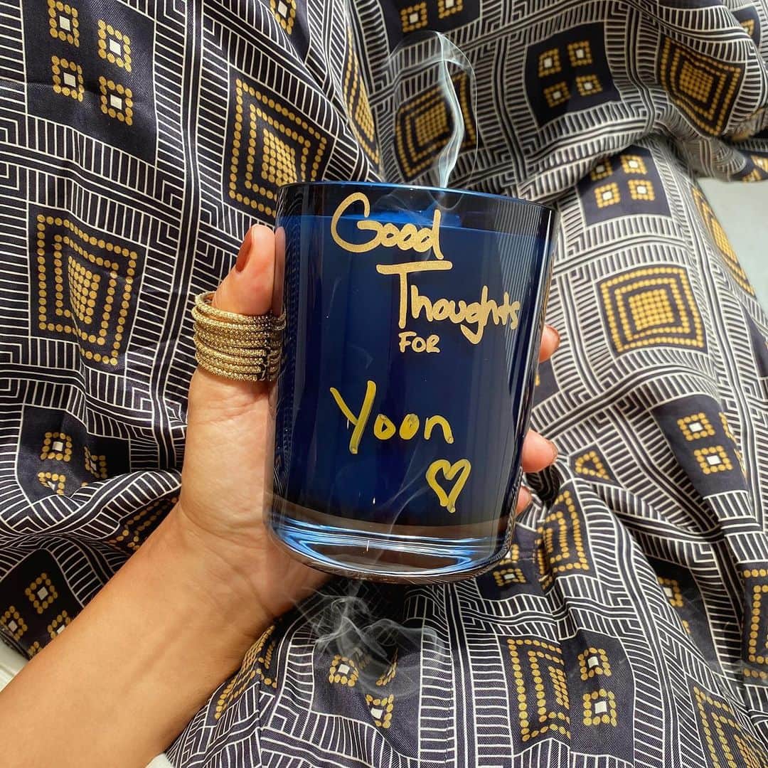 YOONさんのインスタグラム写真 - (YOONInstagram)「Daylight, #candle 's burning, good thoughts are whirling through my mind cuz @champagnepapi said so 💭」7月20日 19時57分 - yoon_ambush
