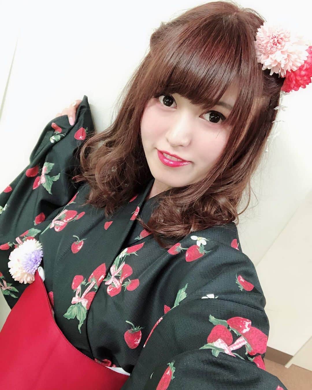 入江綾乃のインスタグラム：「. . . . 今年は着れるかな. . . . #浴衣 #ゆかた #浴衣女子  #声優 #俳優 #アクトレスガールズ #カメラ #撮影モデル #被写体 #ファインダー越しの私の世界 #ファッション #お洒落さんと繋がりたい #写真撮ってる人と繋がりたい #love #instagood #photooftheday #fashion #beauty #happy #cute #selfie #follow #camera #photography #photo #prowrestling #instalike」