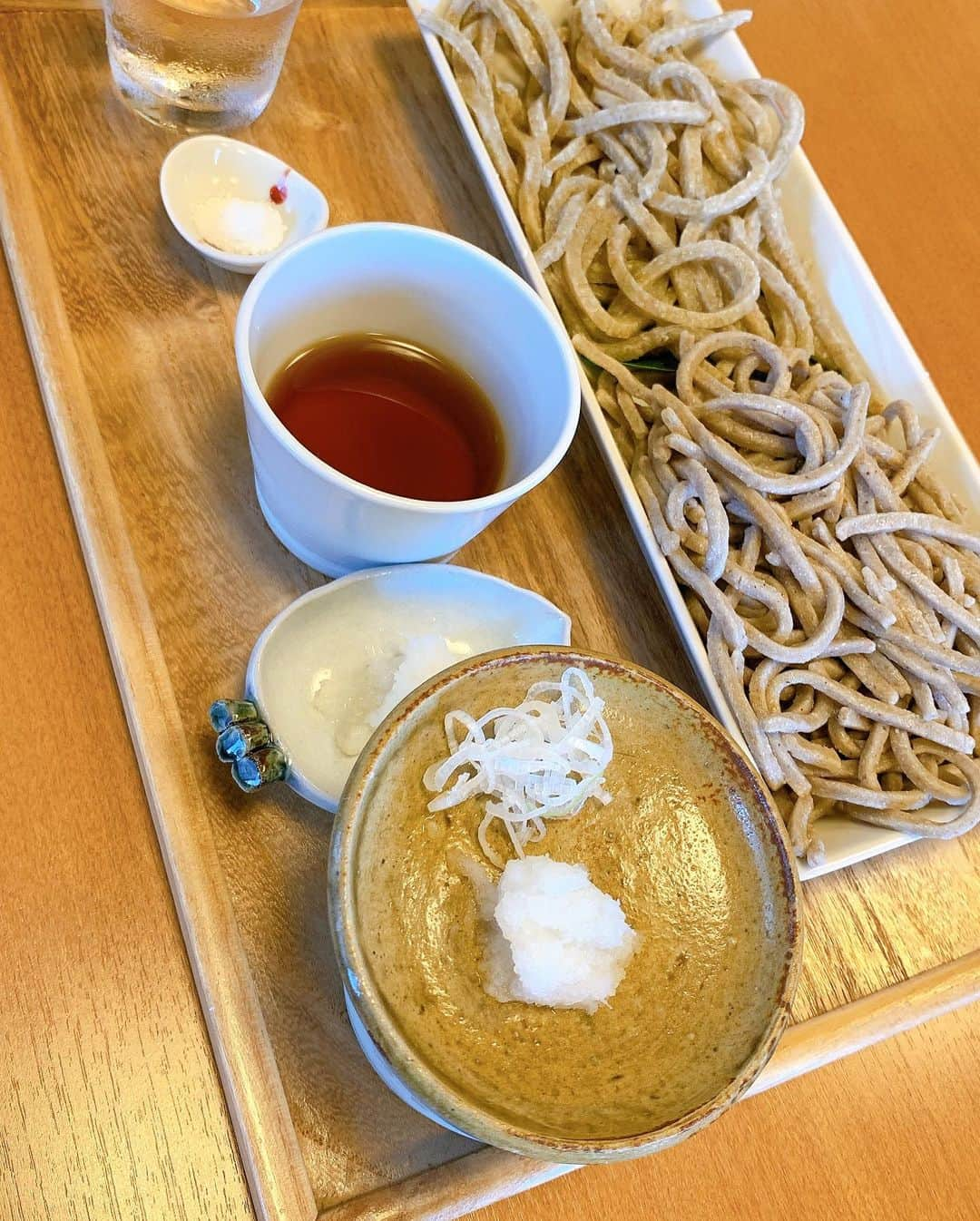 小柳津林太郎さんのインスタグラム写真 - (小柳津林太郎Instagram)「Went to Karuizawa over the weekend to meet an old friend. Exploration of Food, Wine, Soba, Coffee and nature was awesome!  移住した戦友に会いに軽井沢へ。飲と食の視察という名の弾丸トリップ。ほとんど外にいたから、友達以外にあってないけど、会えて良かった。  TOPS @burberry  TShirt @alexanderwangny  Pants @alexanderwangny  Shoes @reebokjp  Pierce @garni_official   #karuizawa #nagano #soba #winery #rinstagram  #軽井沢 #長野 #蕎麦 #ワイナリー」7月20日 20時15分 - rinsta_gram1002